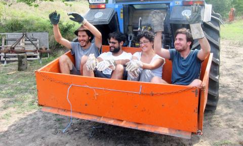 Young people travel in Heterotopia