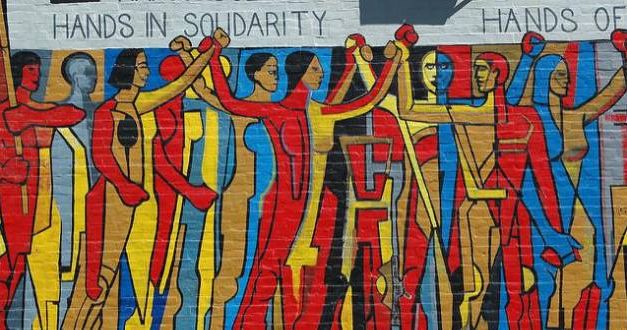 Por qué necesitamos la economía solidaria